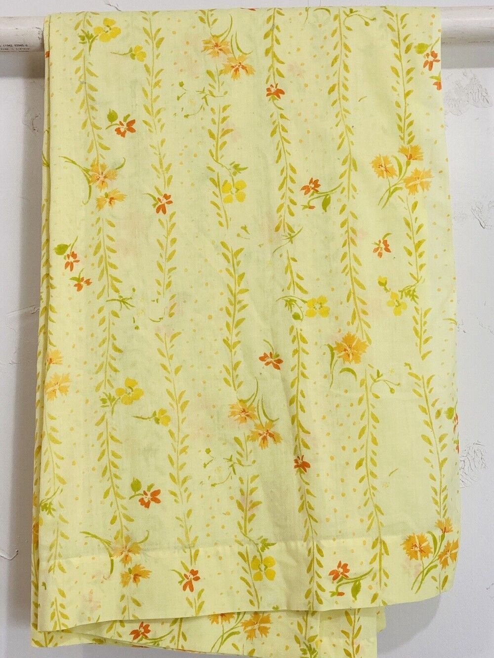 Pequot 70s Yellow Flower Power Twin Flat Sheet Muslin Dacron Wildflowers Orange